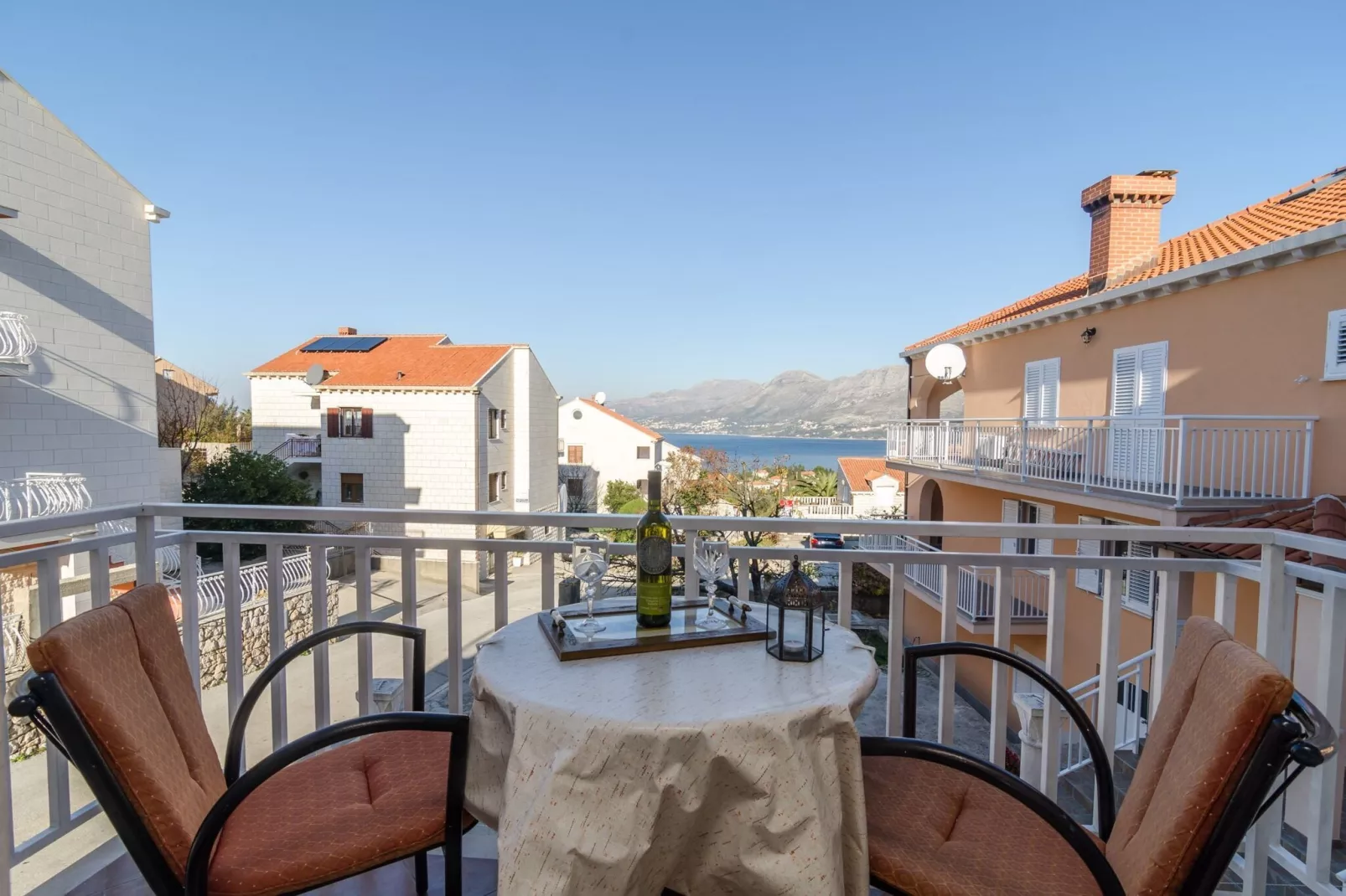 Apartments Senjo - One Bedroom Apartment with Balcony and Sea View (4 adults) (Apartman 3)-Balcon-terrasse