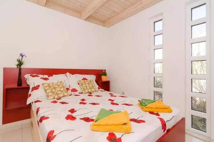 Villa Avoca - Four Bedroom Villa with Swimming Pool-Bedroom