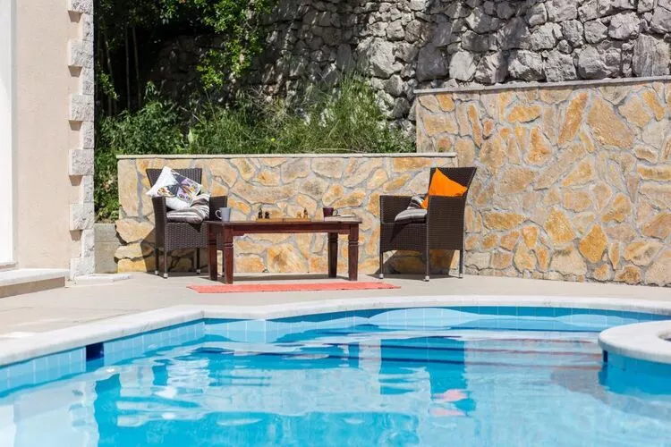 Villa Avoca - Four Bedroom Villa with Swimming Pool-Pool