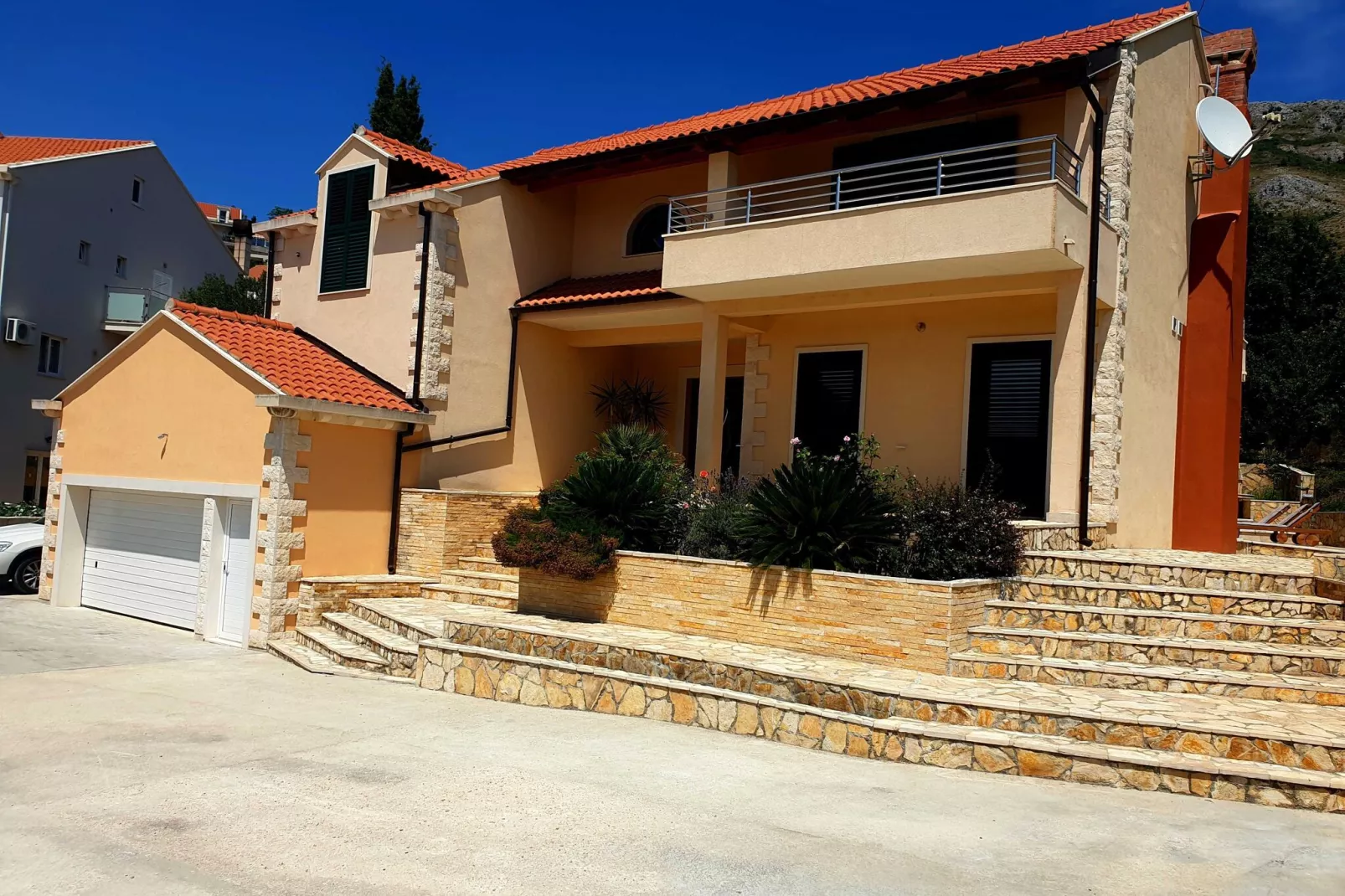 Villa Avoca - Four Bedroom Villa with Swimming Pool-Outdoor