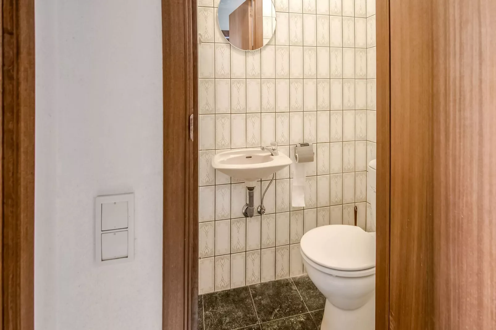 Grusone 53-Bathroom