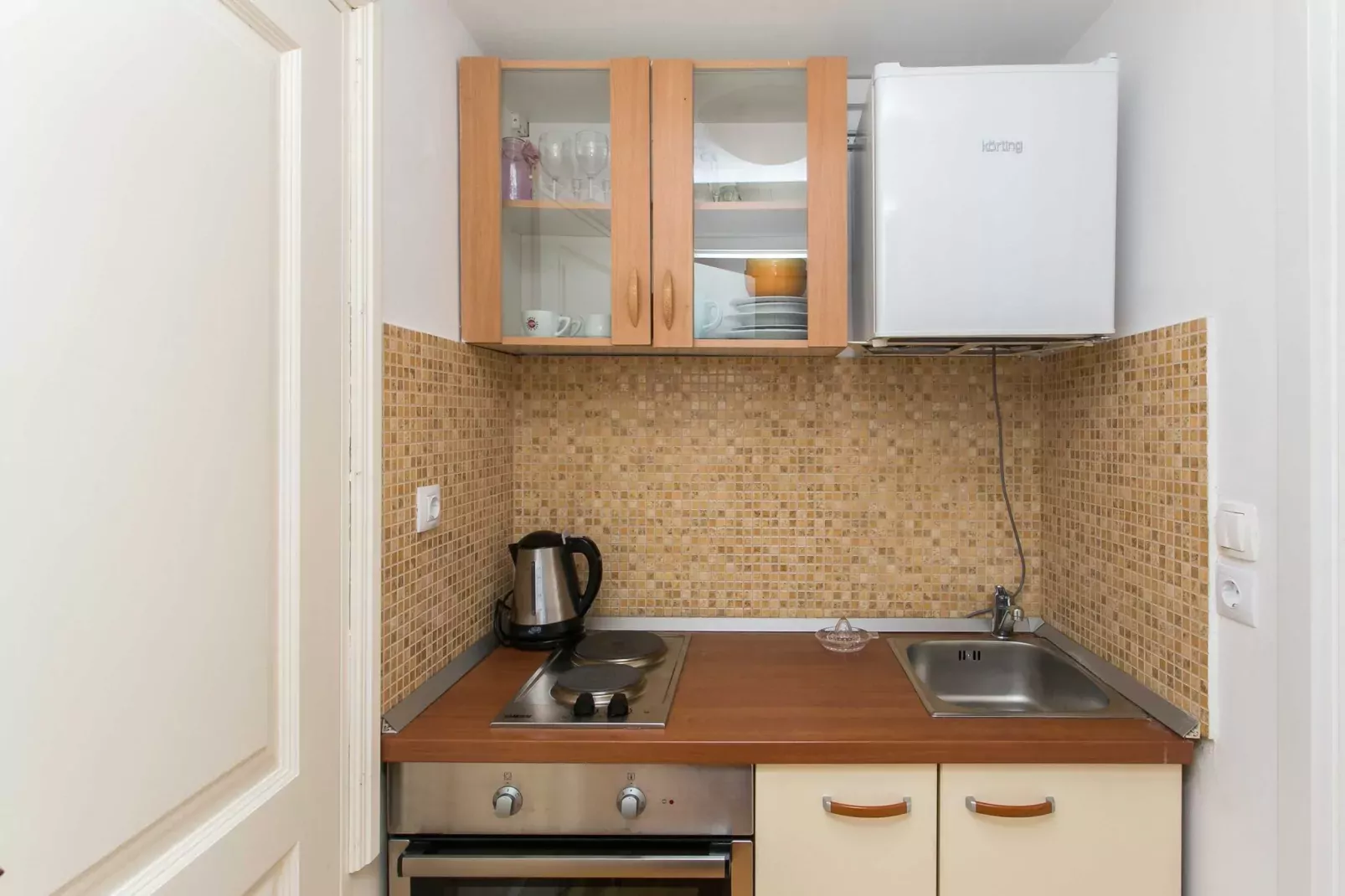 Guest House Lumin - Studio Apartment with City View Third Floor) (BR4)-Kitchen