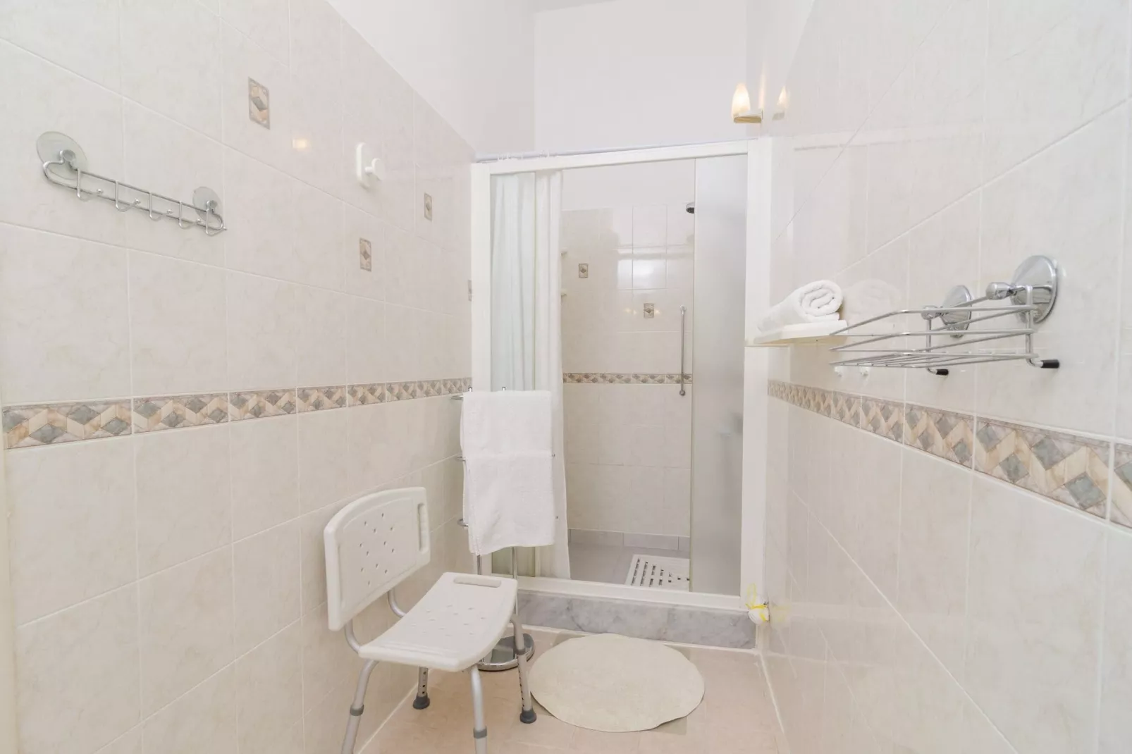 Villa Gemma - Four Bedroom Villa with Terrace and Swimming Pool-Bathroom