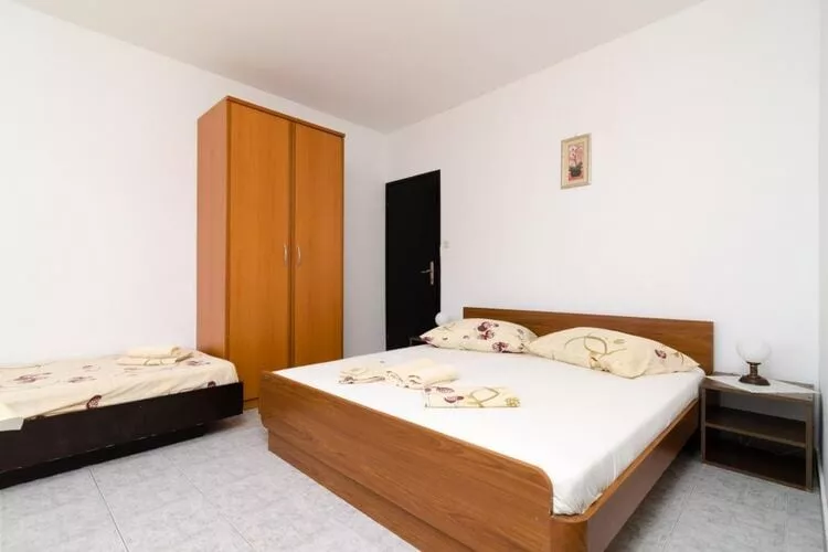 Apartments Dalmatin Žuljana - Studio Apartment 3-Living room