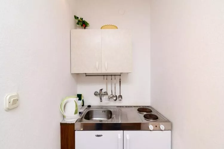 Apartments Dalmatin Žuljana - Studio Apartment 3-Kitchen