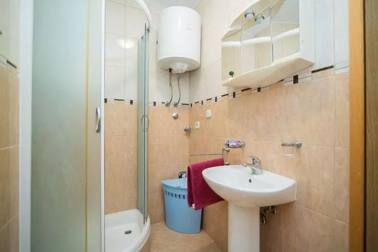 Apartments Longo - Standard One Bedroom Apartment with Terrace, A3 - (ST)-Bathroom