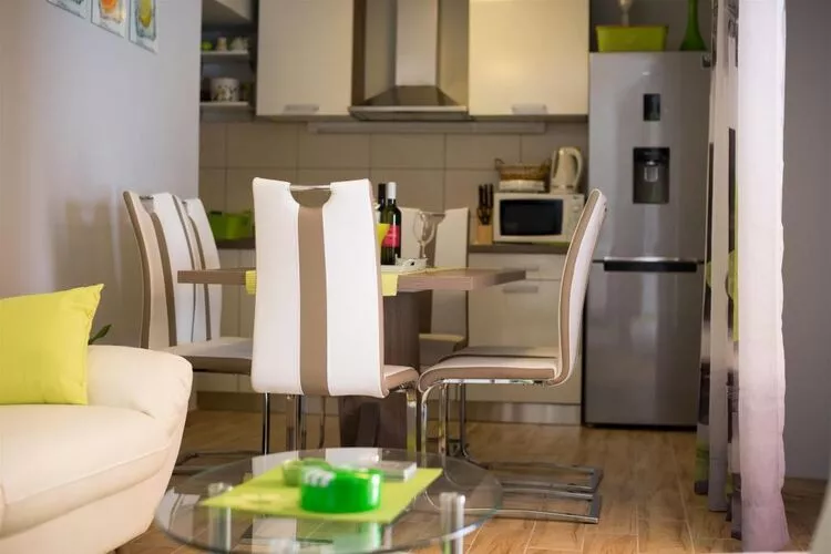 Holiday Home Belmondo- Three Bedroom Home with Terrace and Private Pool (A6)-Dining room