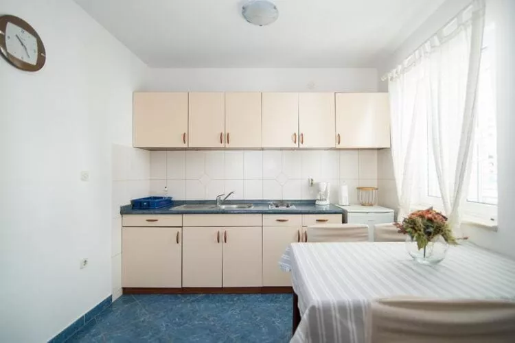 Apartments Batinic - One Bedroom Apartment with Terrace (ST)-Salle à manger