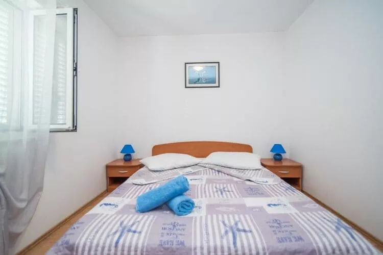 Apartments Batinic - One Bedroom Apartment with Terrace (ST)-Chambre