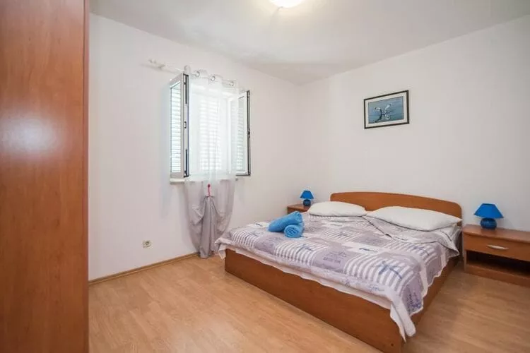 Apartments Batinic - One Bedroom Apartment with Terrace (ST)-Chambre