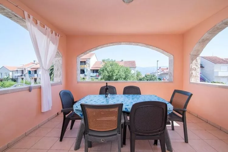 Apartments Batinic - One Bedroom Apartment with Terrace (ST)-Terrasse