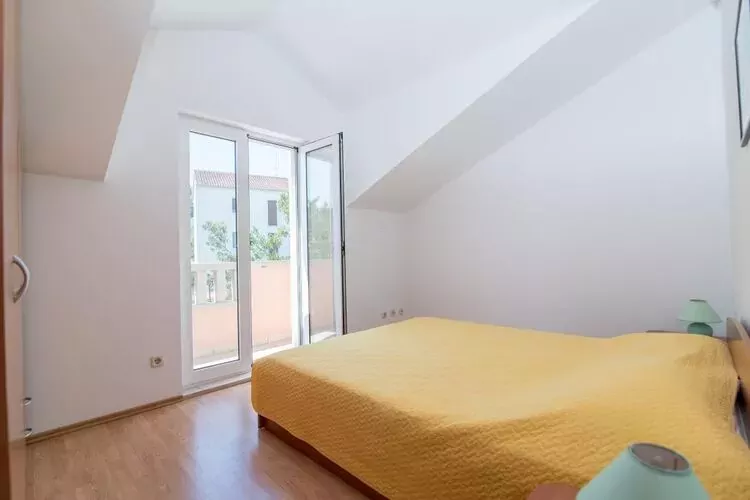 Apartments Batinic - Two Bedroom Apartment with Terrace and Sea View (ST)-Bedroom