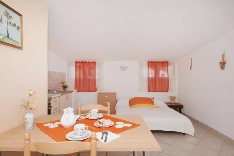 Apartments Jasenka - Studio Attic with Terrace and Sea View A2 - (ST)-Indoor