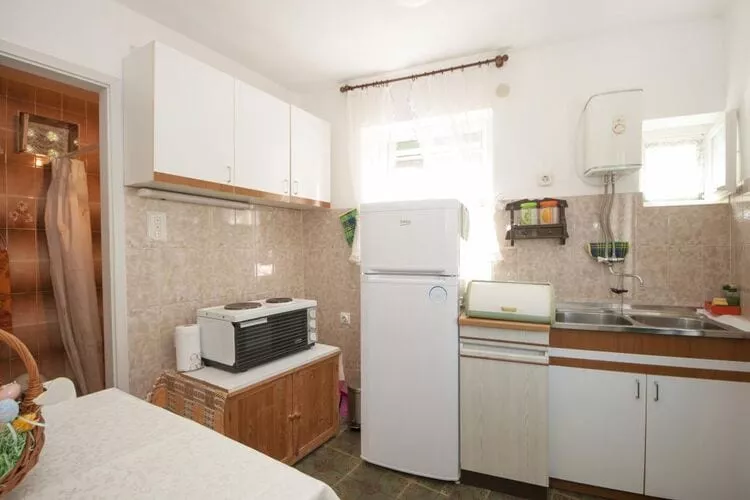 Apartments Gorana - One-Bedroom Apartment with Terrace and Sea View(A2) (ST)-Kitchen