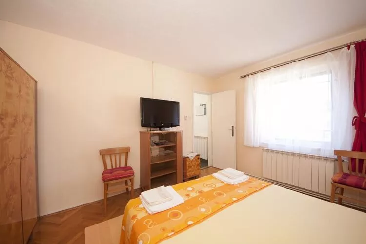 Apartments Gorana - One-Bedroom Apartment with Terrace and Sea View(A2) (ST)-Bedroom
