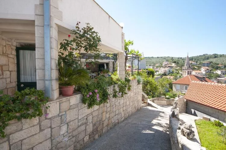 Apartments Gorana - One-Bedroom Apartment with Terrace and Sea View(A2) (ST)-Outdoor