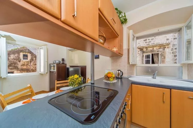 Apartment Maru - Two Bedroom Apartment with City View (A4)-Kitchen