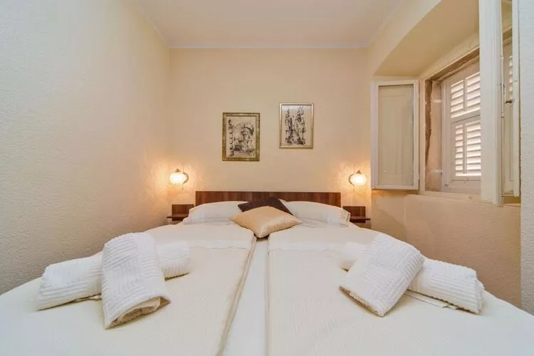Apartment Maru - Two Bedroom Apartment with City View (A4)-Bedroom