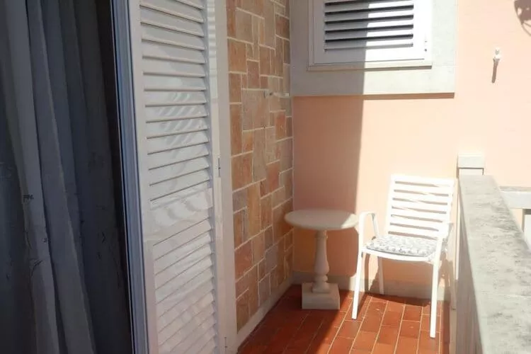 Apartment Vesna & Ivica - Two Bedroom Apartment with Terrace and Sea View (Vesna)-Balcon-terrasse