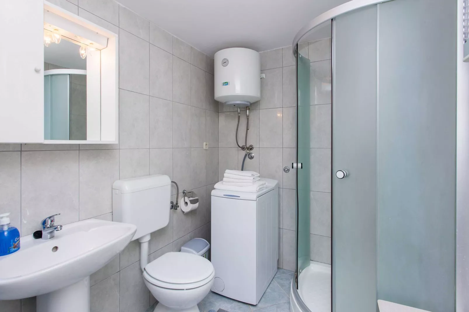 Apartment Nadalina- One Bedroom Apartment with Terrace (A3)-Bathroom