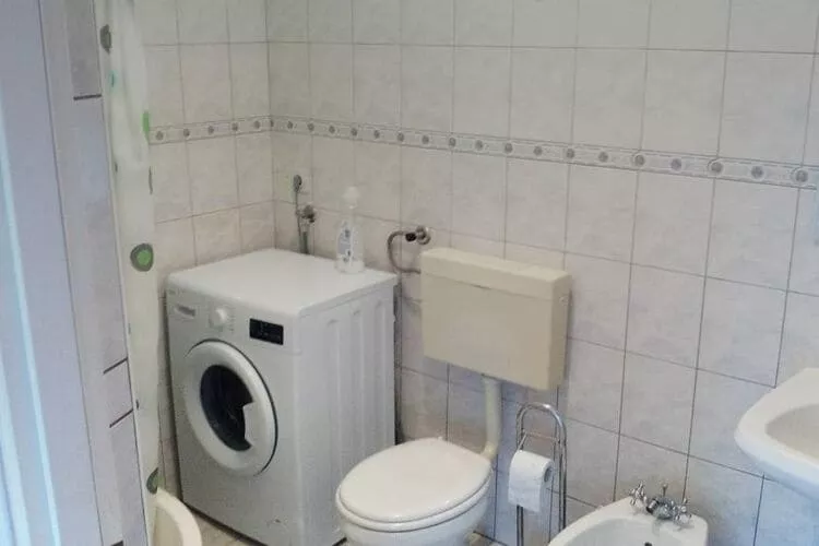 Apartment Agata - Two Bedroom Apartment with Terrace and Sea View (ST)-Bathroom