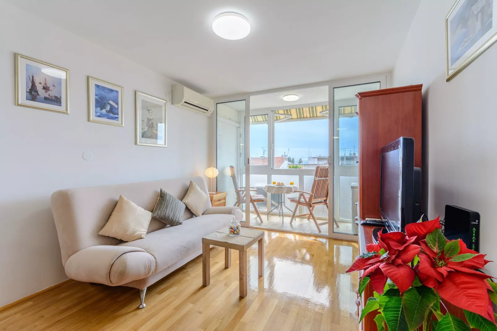 Apartment City Walk (ST) - Comfort One Bedroom Apartment with Balcony and City View (A2)-Living room