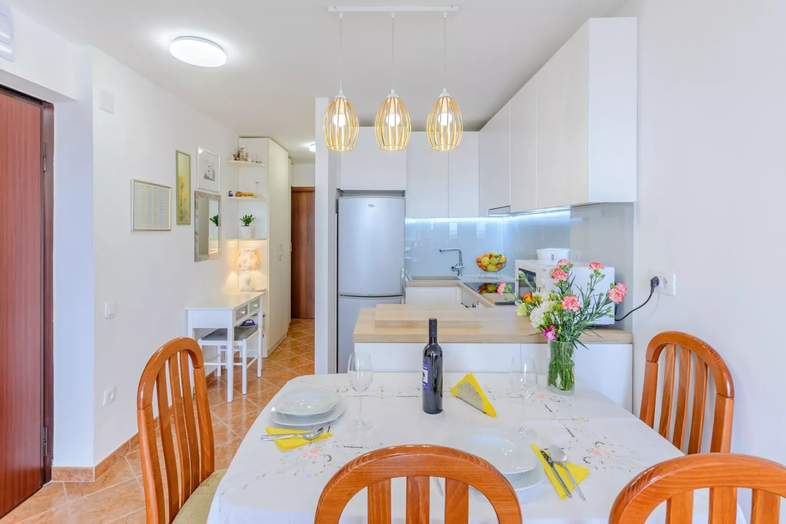 Apartment City Walk (ST) - Comfort One Bedroom Apartment with Balcony and City View (A2)-Dining room