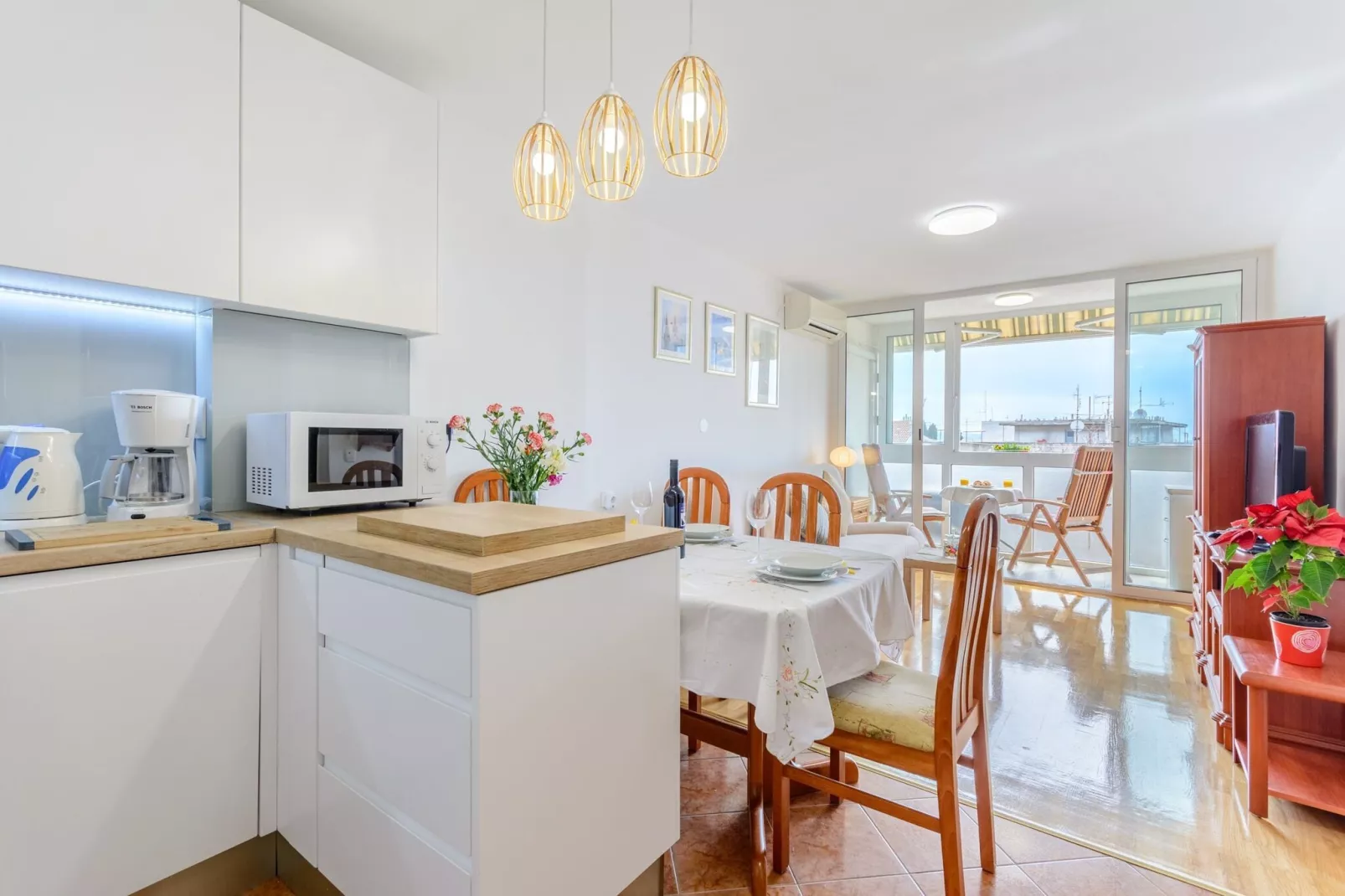 Apartment City Walk (ST) - Comfort One Bedroom Apartment with Balcony and City View (A2)-Dining room