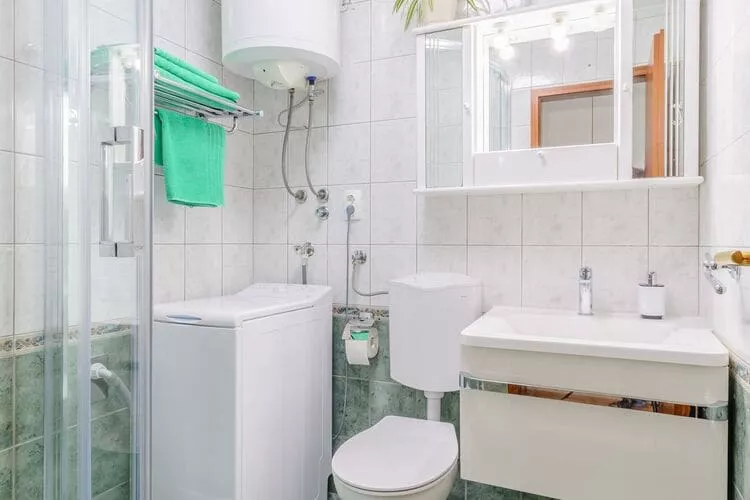 Apartment City Walk (ST) - Comfort One Bedroom Apartment with Balcony and City View (A2)-Bathroom