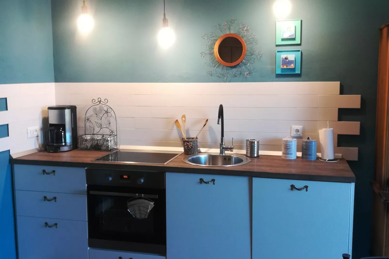 Apartments Tamara (ST)- Three Bedroom Apartment with Balcony (A1)-Kitchen