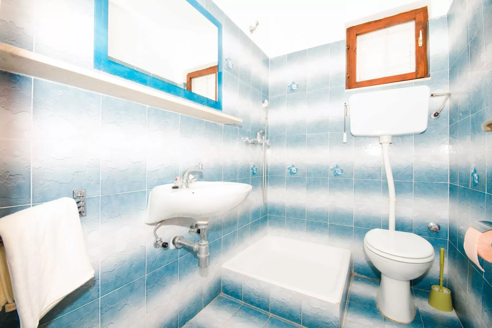 Guest House Rooms Rose - Romantic Double Room with Balcony and Sea View (No.1)-Bathroom