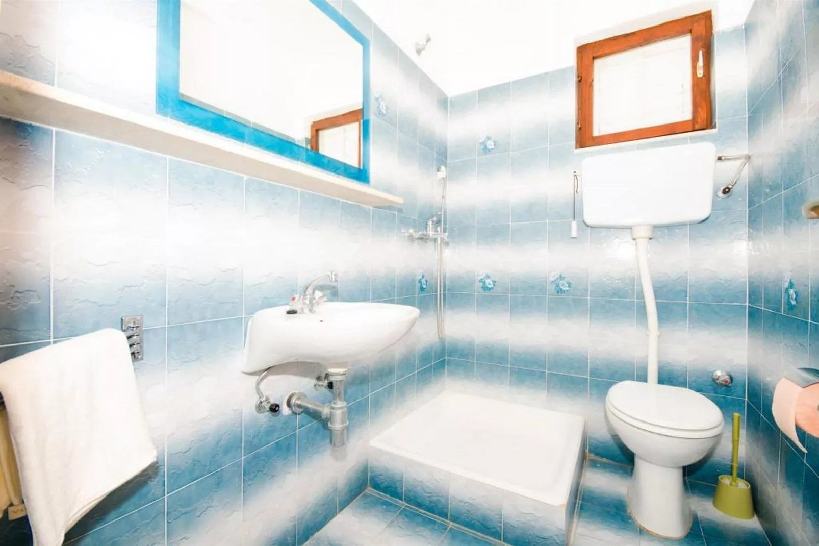 Guest House Rooms Rose - Romantic Double Room with Balcony and Sea View (No.1)-Bathroom