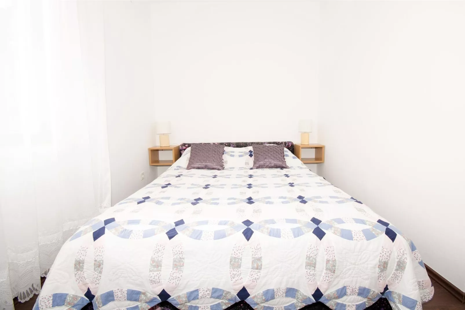 Guest House Rooms Rose- Comfort Double Room with Balcony and Sea View-Bedroom