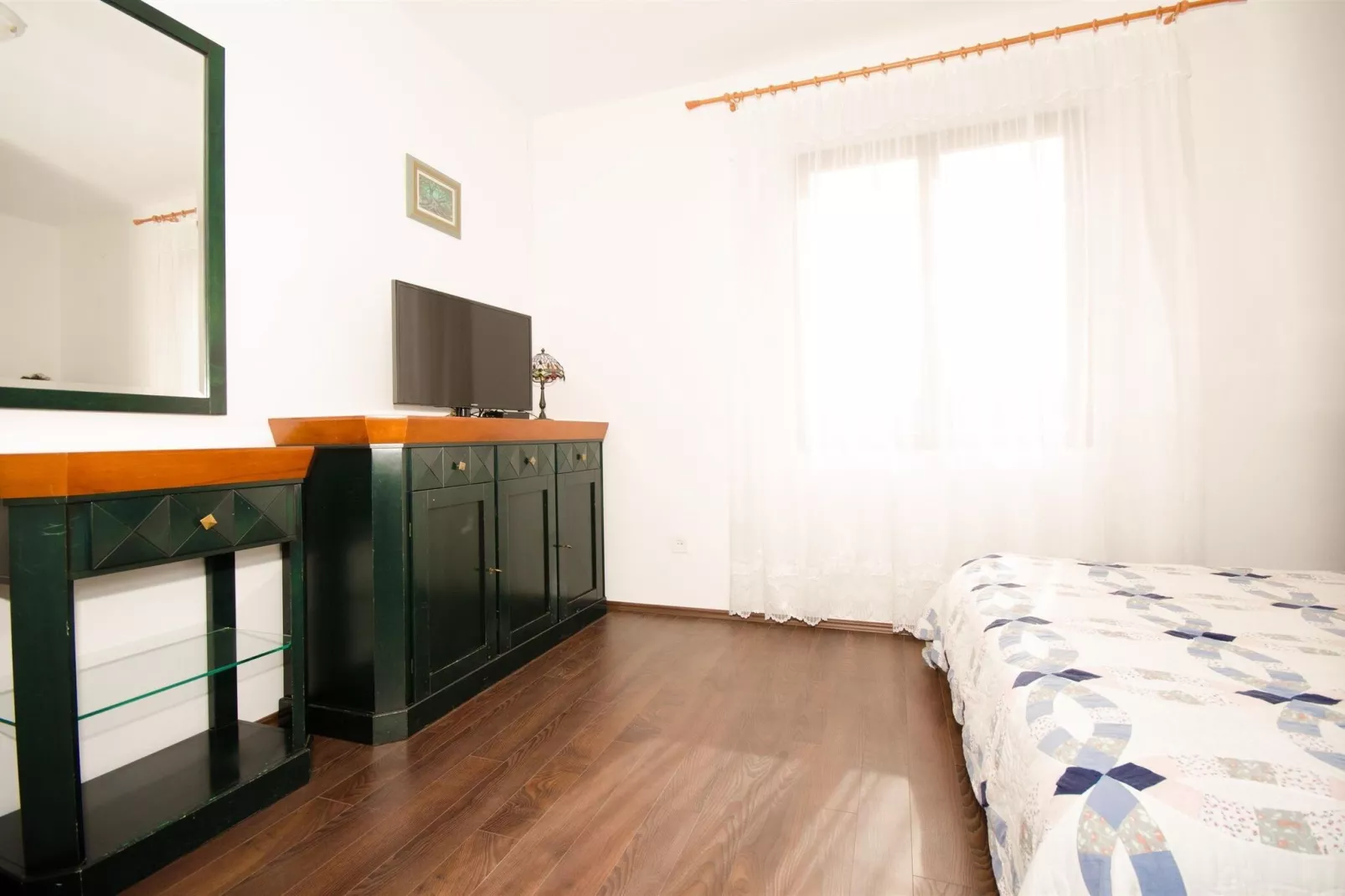 Guest House Rooms Rose- Comfort Double Room with Balcony and Sea View-Bedroom