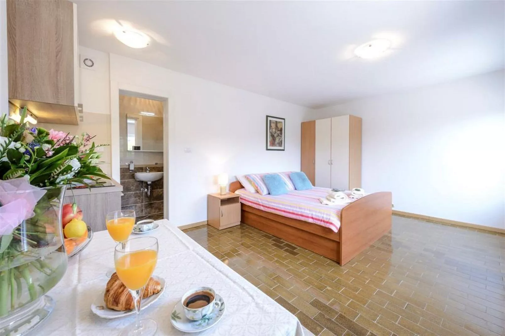 Guest House Rooms Rose - Studio with Terrace-Bedroom