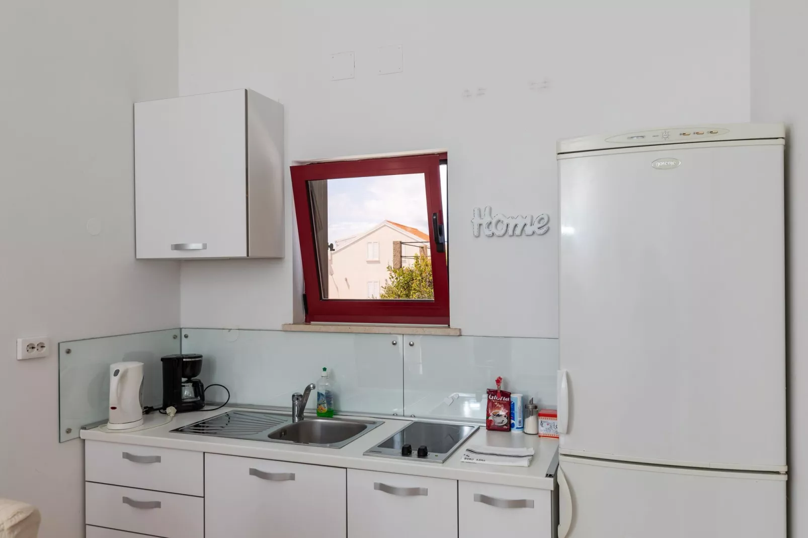 Apartments Franka - One Bedroom Apartment with Terrace and Garden View (A2+1)-Küche