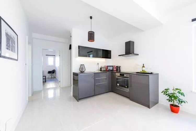 Apartments Villa Capitano - Two Bedroom Apartment with Balcony and Sea View (CRNI)-Kitchen