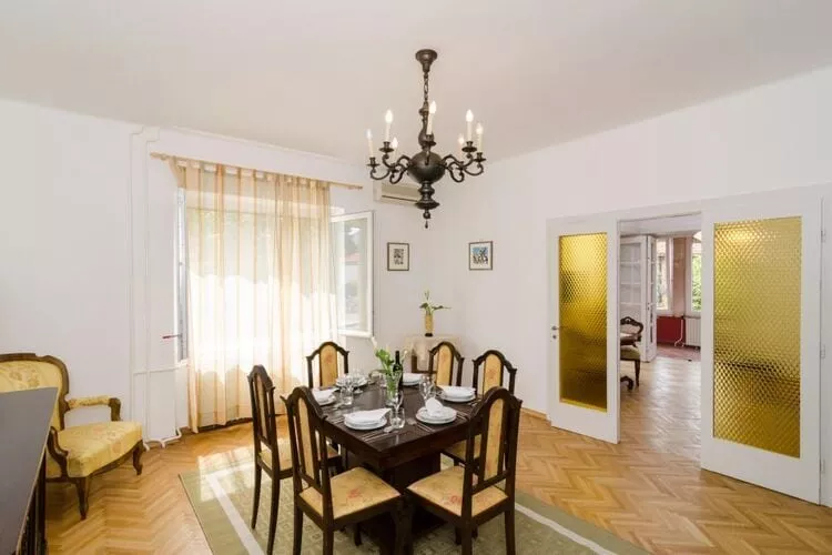 Holiday Home Patricija-Duplex Three Bedroom Apartment with Balcony and Sea View (A6+1)-Salon
