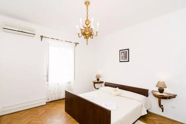 Holiday Home Patricija-Duplex Three Bedroom Apartment with Balcony and Sea View (A6+1)-Chambre