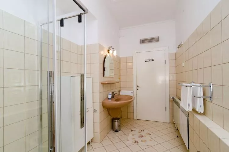 Holiday Home Patricija-Duplex Three Bedroom Apartment with Balcony and Sea View (A6+1)-Salle de bain