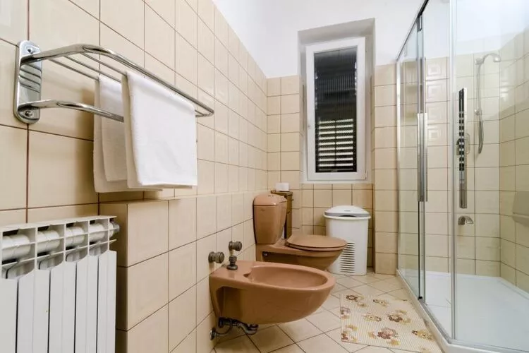 Holiday Home Patricija-Duplex Three Bedroom Apartment with Balcony and Sea View (A6+1)-Salle de bain