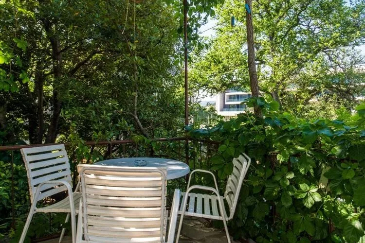 Apartments & Rooms Jokovic-Standard Studio Apartment with Terrace and Partial Sea View (SOBA 2)-Außenbereich