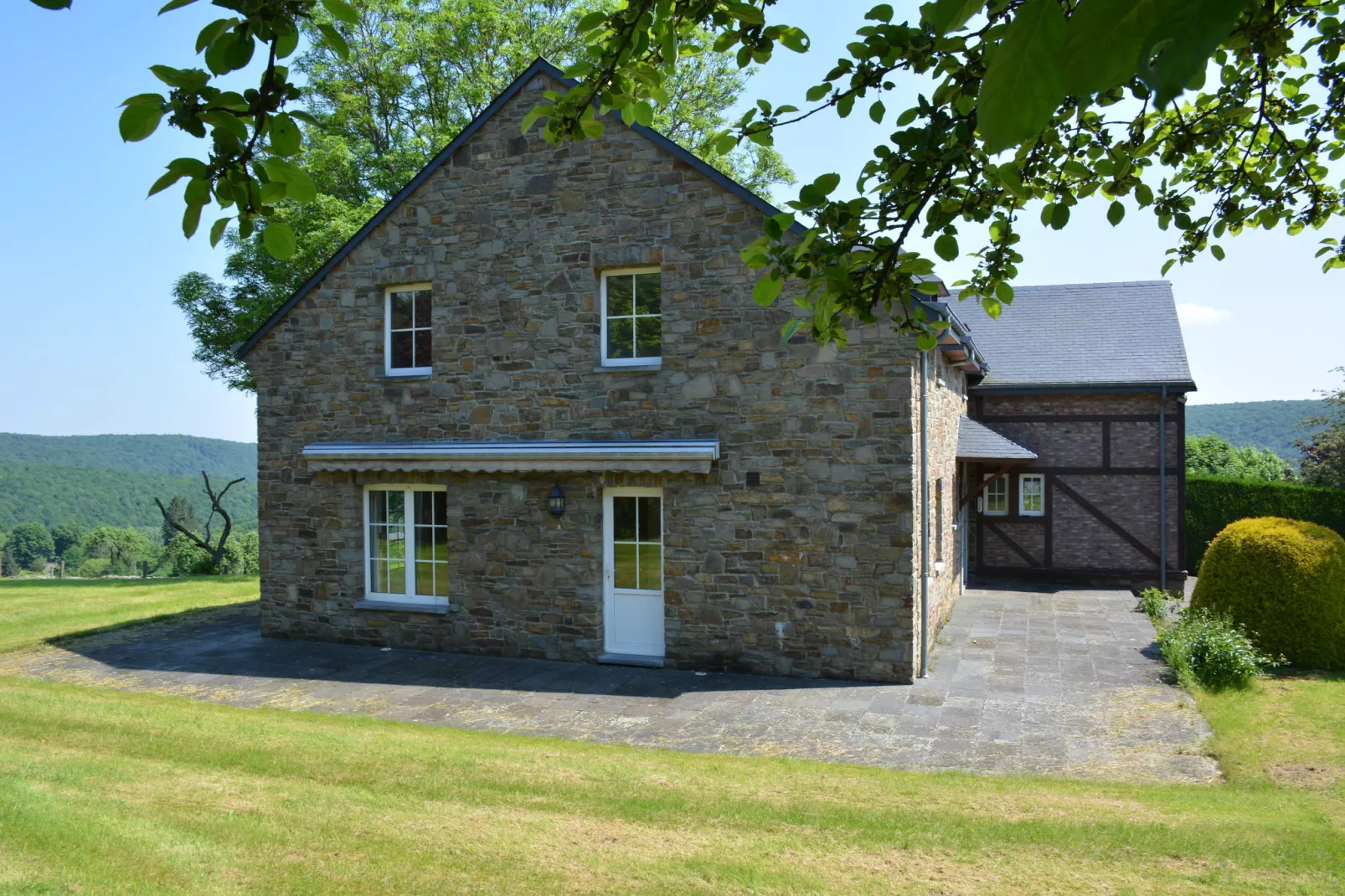 Villa Francine-Außenbereich Sommer