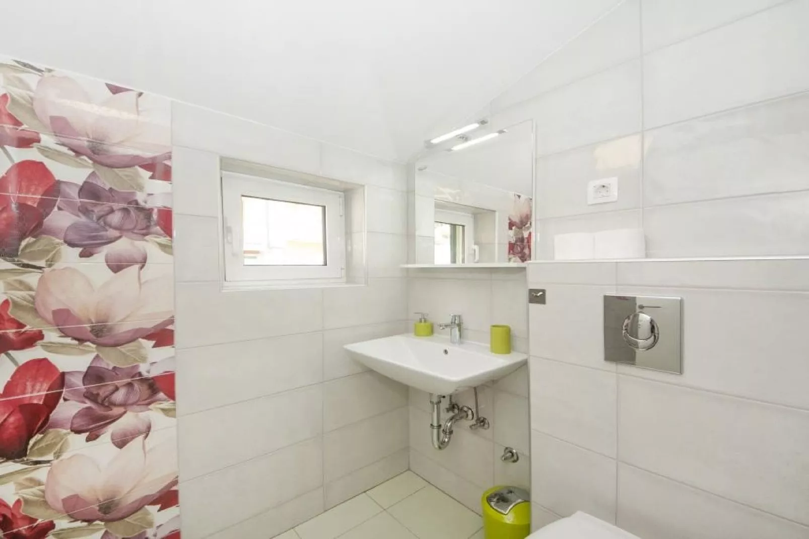 Apartments Villa Angela - One Bedroom Apartment with Terrace and Sea View (Erika)-Salle de bain