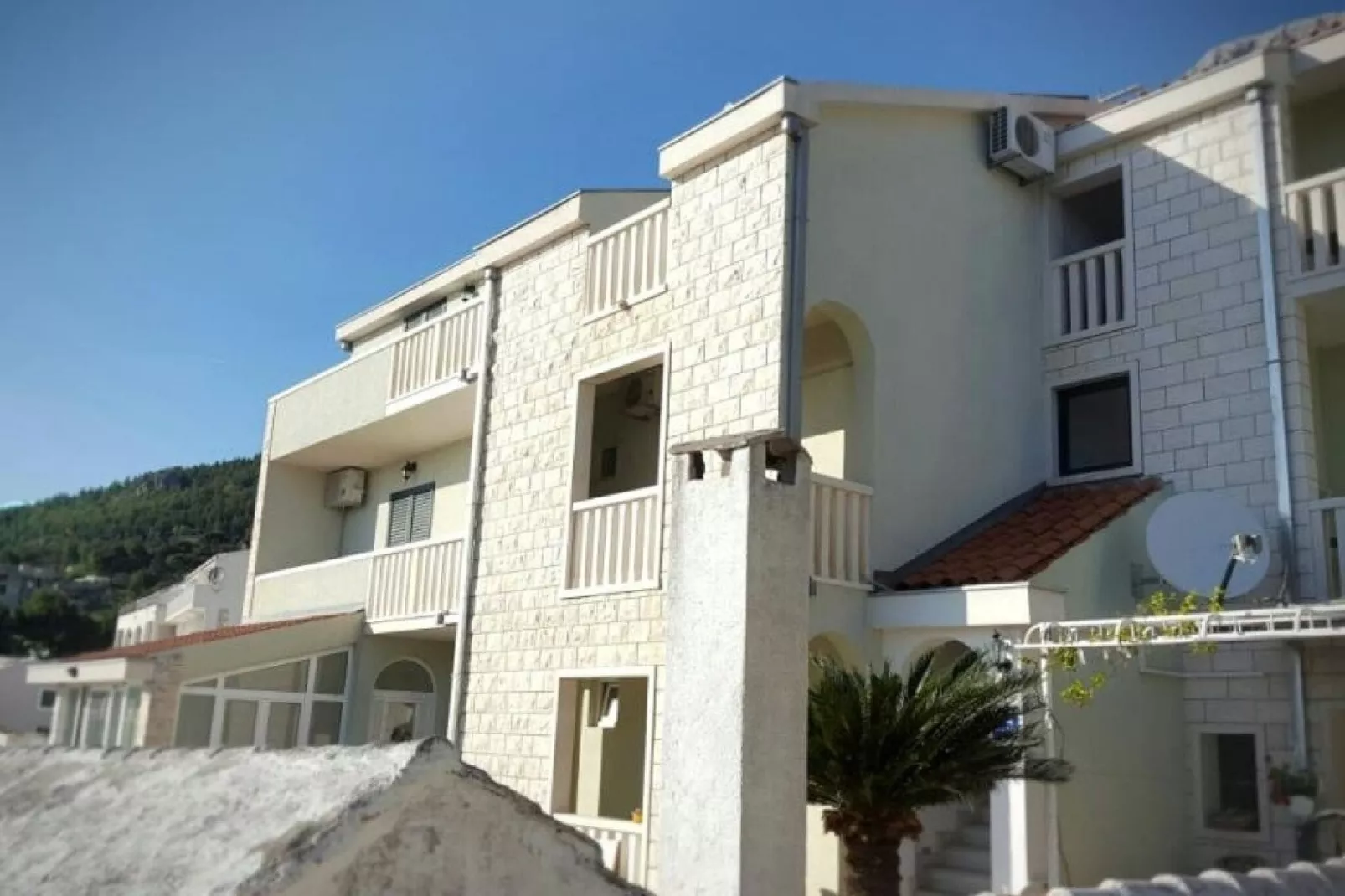 Apartments Villa Angela - One Bedroom Apartment with Terrace and Sea View (Erika)-Extérieur