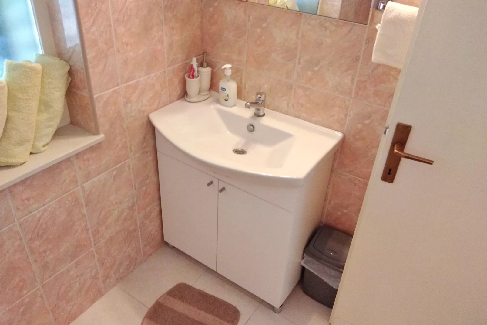 Guest House Hazdovac - Two Bedroom Apartment with Terrace and Sea View-Bathroom