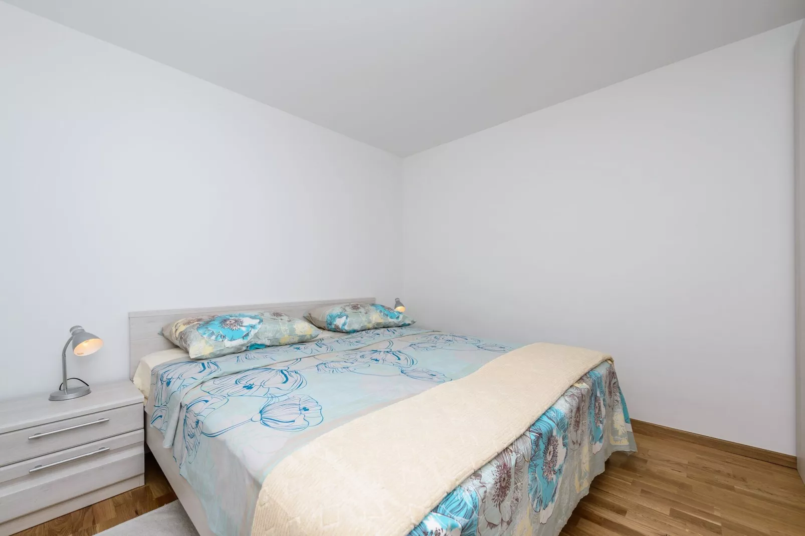 Apartment Pavlina - One Bedroom Apartment with Terrace-Bedroom