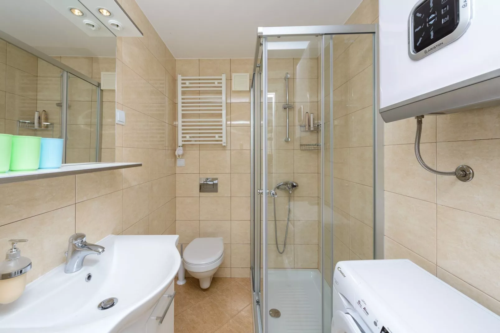 Apartment Pavlina - One Bedroom Apartment with Terrace-Bathroom