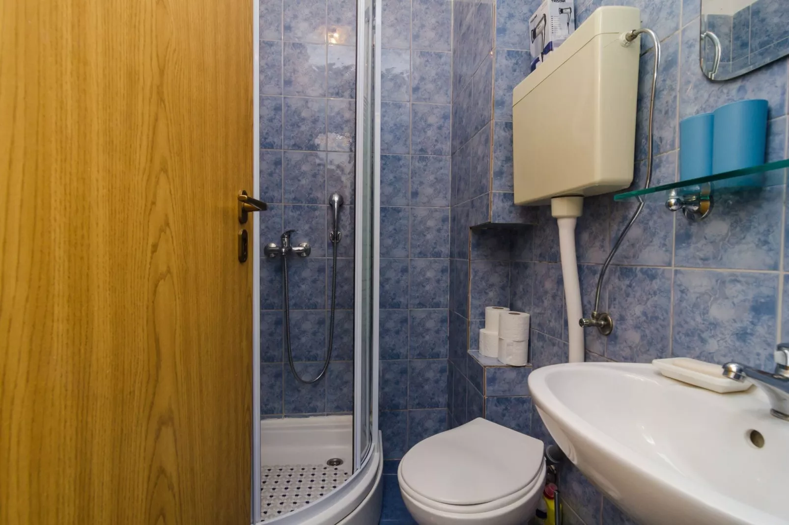 Apartment Adea - One Bedroom Apartment with Terrace-Badezimmer
