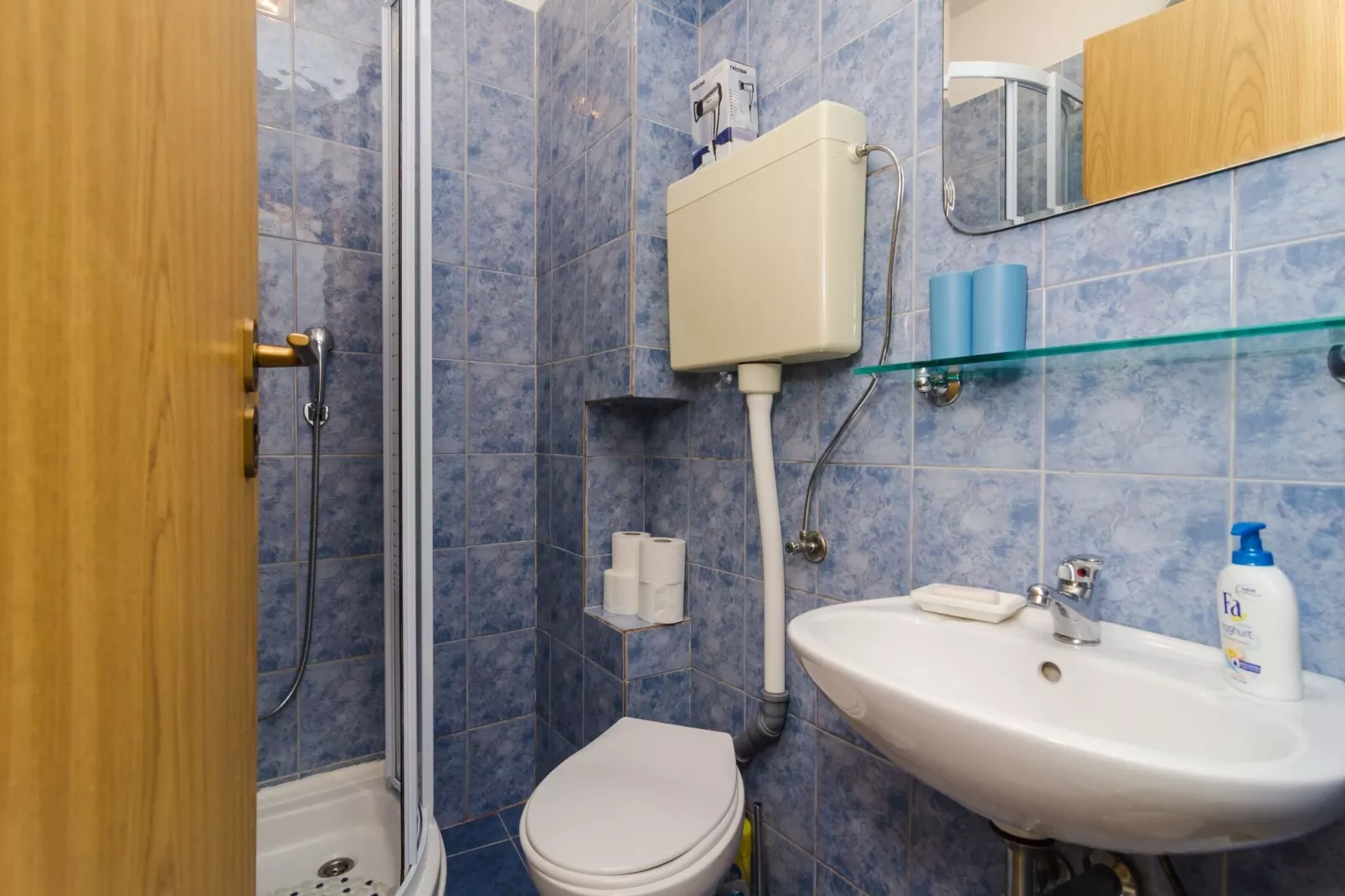 Apartment Adea - One Bedroom Apartment with Terrace-Badezimmer